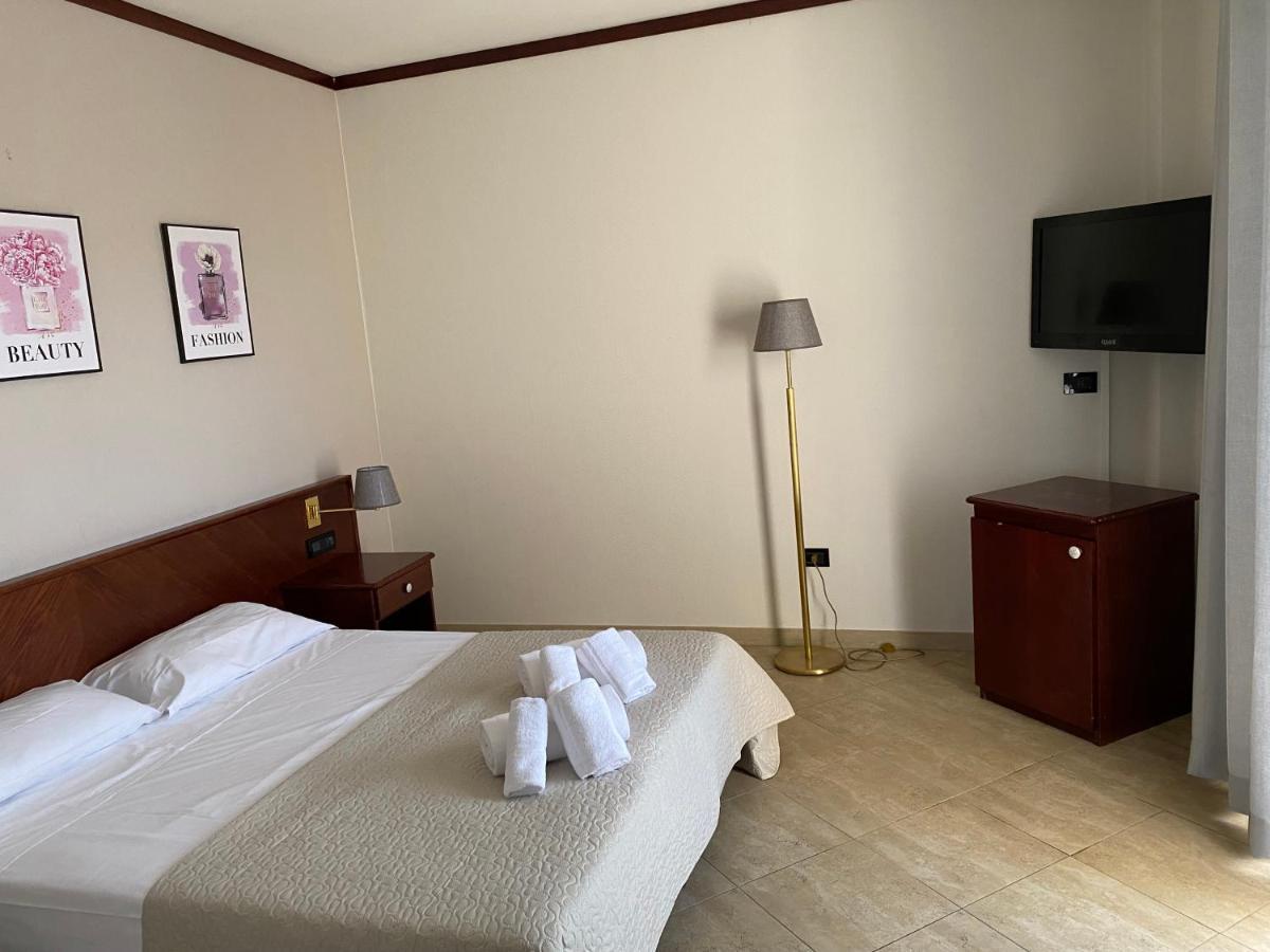 טיבולי Park Hotel Imperatore Adriano מראה חיצוני תמונה